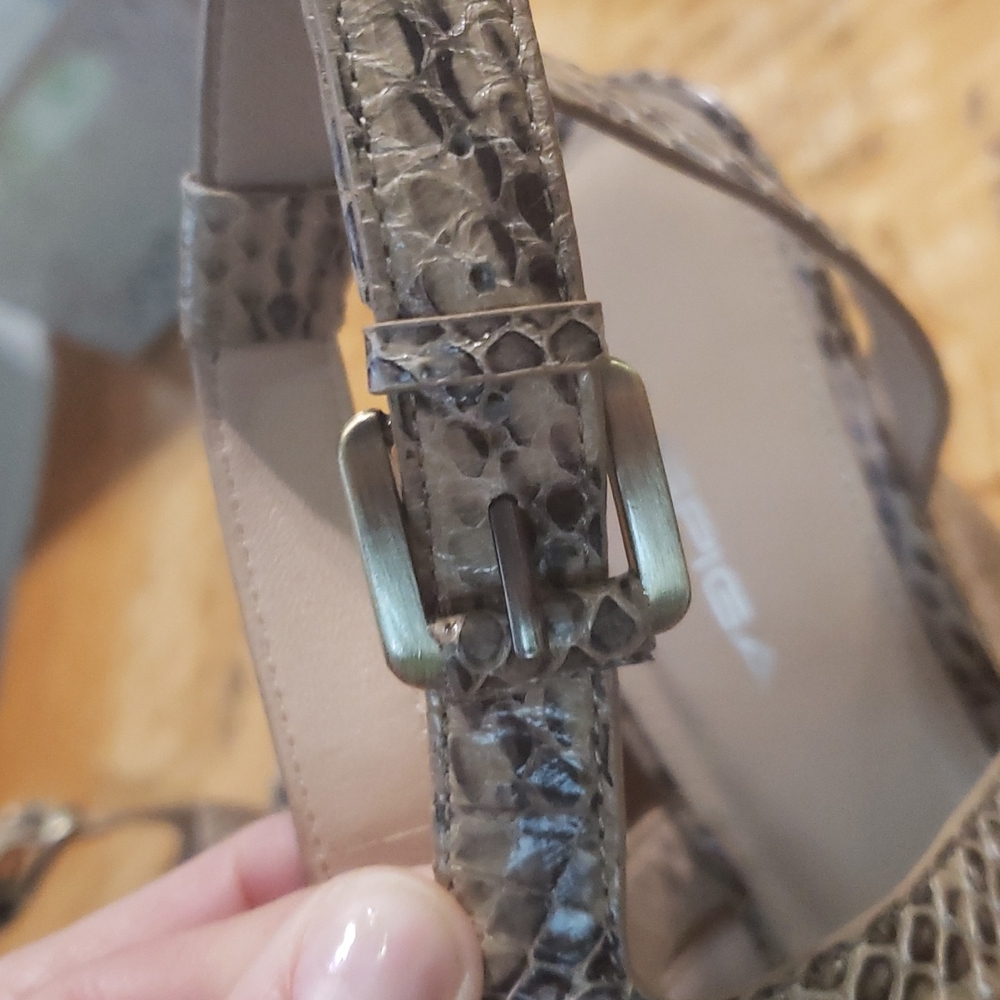 Via Spiga Python Wedge Sandals Size 8.5 - Picture 12 of 12